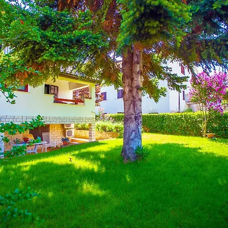 Appartamento Pinia Porec